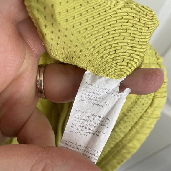 Fabletics Womens Size XXL Athletic Lined Shorts Yellow Back Pocket Reflector GUC - Picture 11 of 14